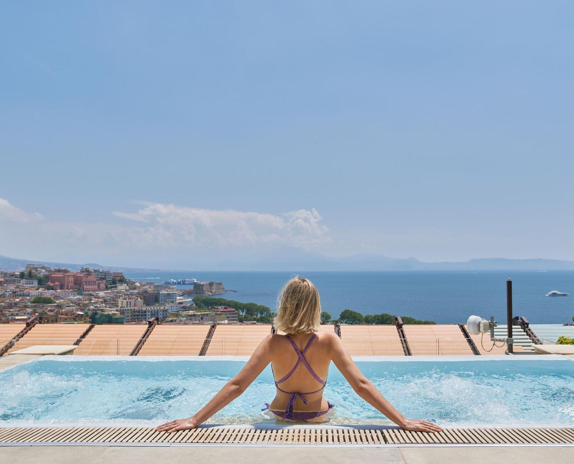 De Bonart Naples, Curio Collection By Hilton 5* Napoli